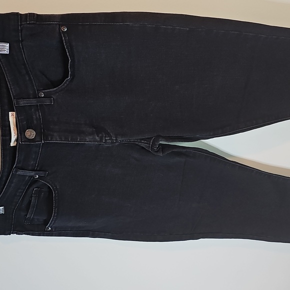 Levi's 711 Women's 34x27 Black Skinny Jeans - Picture 2 of 7